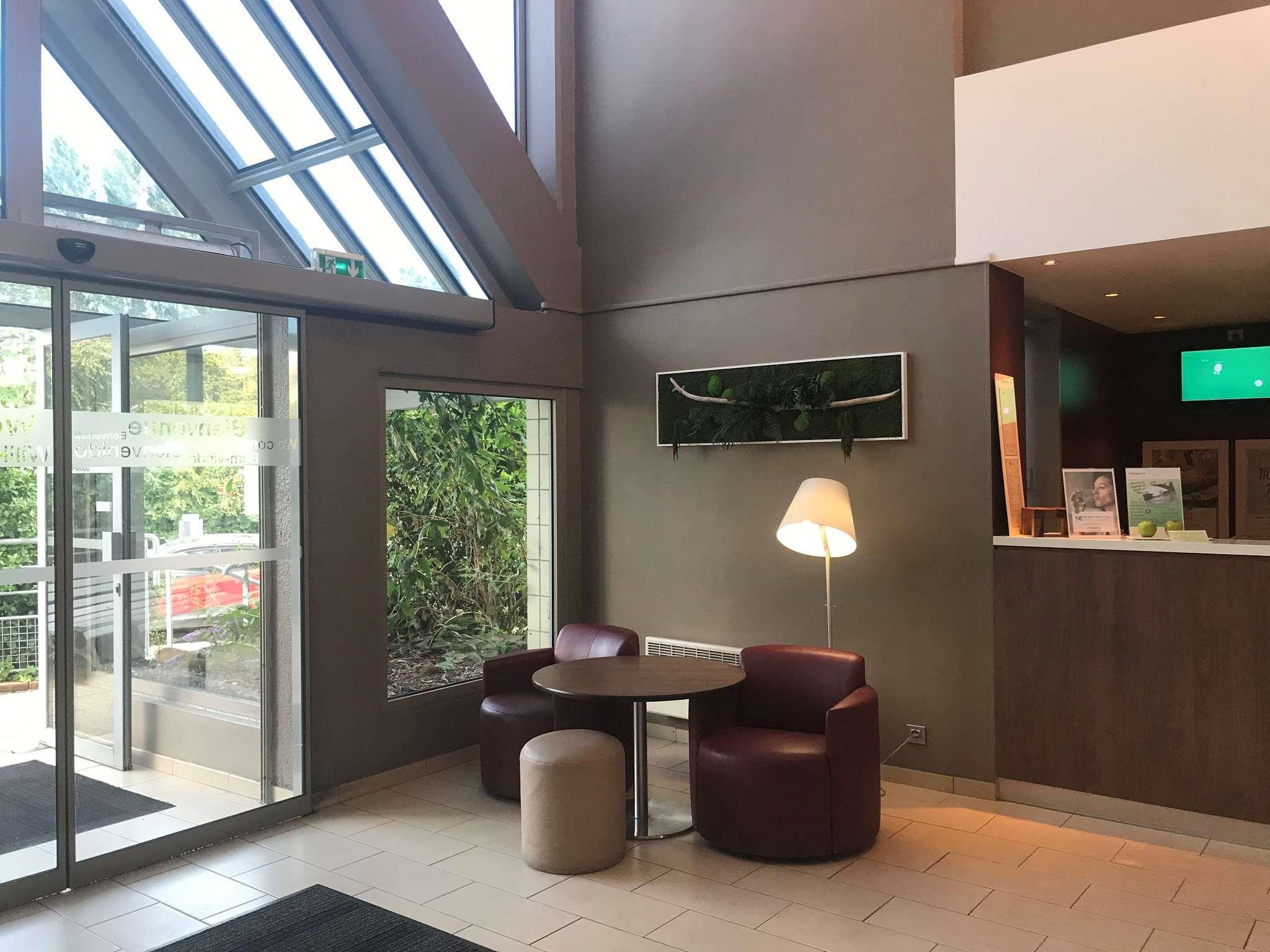 Hotel Campanile Nogent-sur-Seine Esterno foto