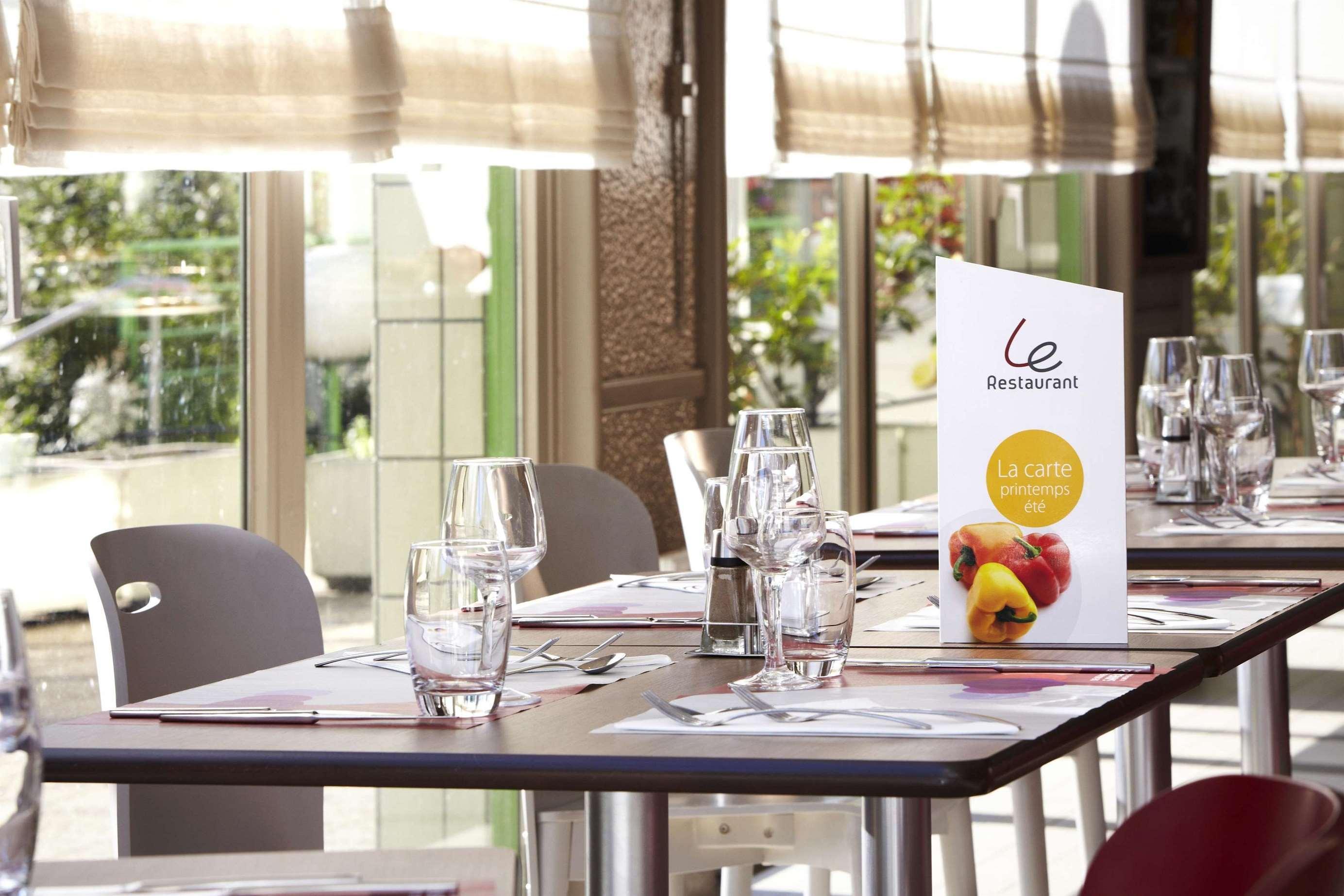 Hotel Campanile Nogent-sur-Seine Esterno foto